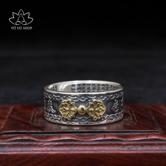 Silver ring engraved vajra and Heart Sutra